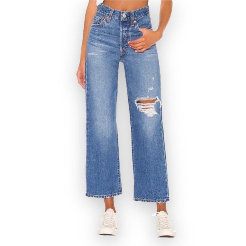 Levi’s Ribcage Straight Ankle Jeans